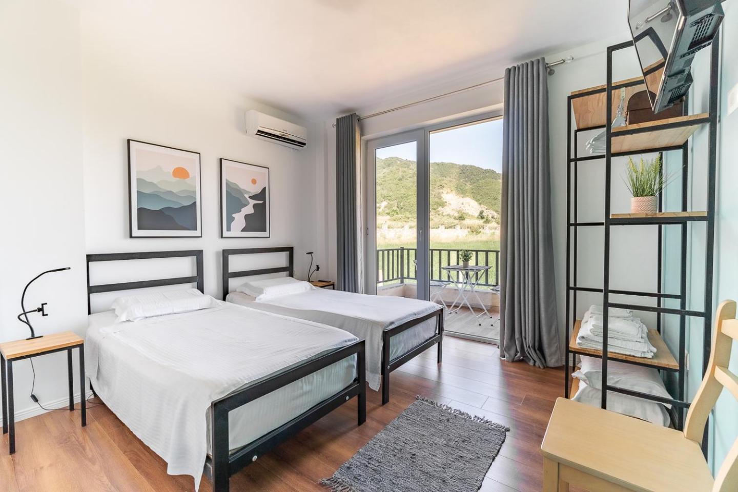 Bujtina Lumo & Pool Villa Përmet Eksteriør billede